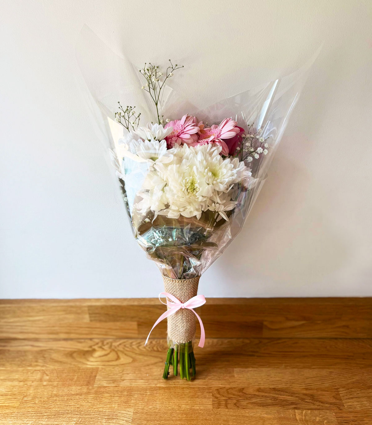 How to Upgrade Supermarket Flowers into a Stunning Gift Bouquet in 12 Easy Steps